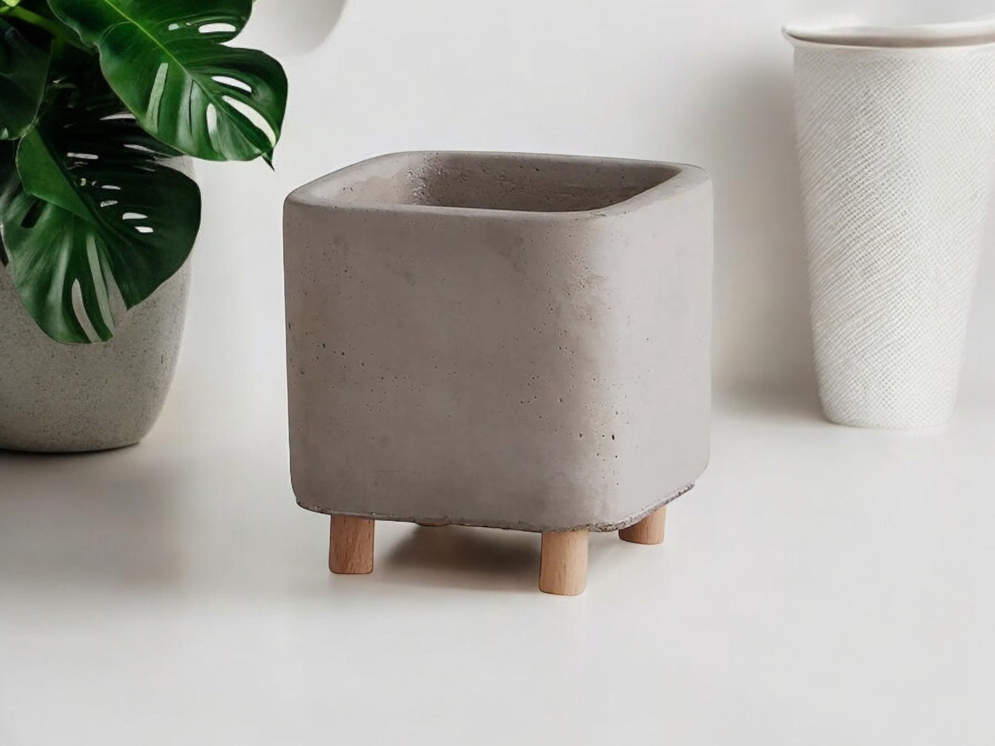 Square Planter Without Drainage Concrete With Legs Flower Pot on Stand Decorative Gray Pot for Office Decor House Plants Lover