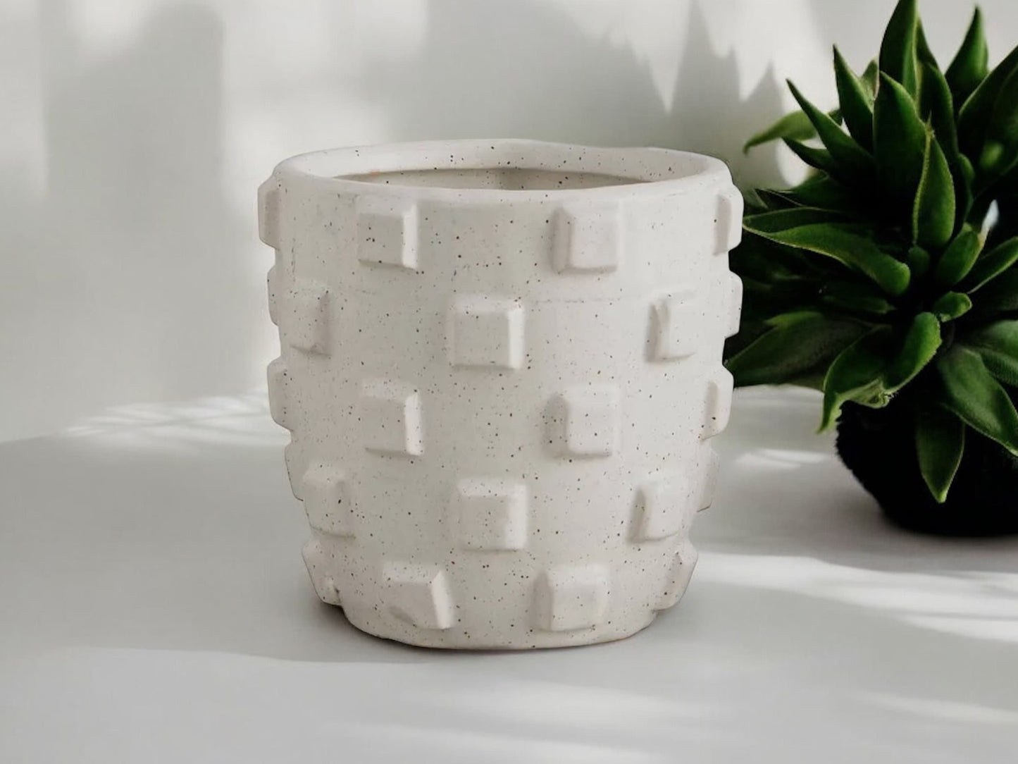 White Checkered Planter Without Drainage Ceramic Textured Flower Pot Decorative Cream Pot for House Plant Lover Checkered Theme Office Decor