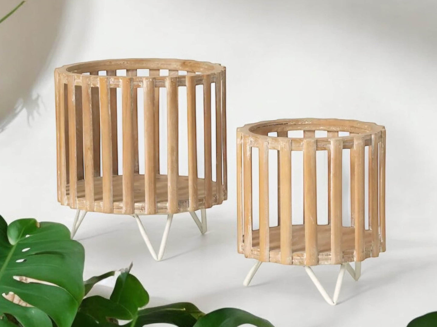 Slat Cylinder Pot Holder Set White Washed Wooden Stand for House Plants Riser for Flower Pot