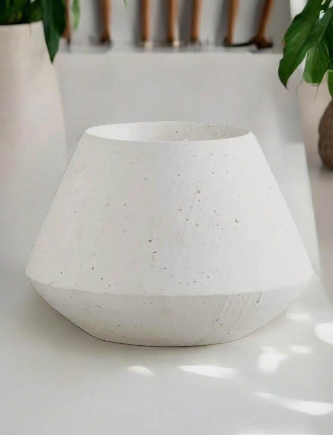 Matte White Minimalist Planter Without Drainage Round Flower Pot Decorative Textured Ceramic Pot for House Plants Lover Gift for Gardener