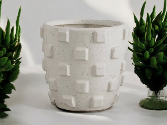 White Checkered Planter Without Drainage Ceramic Textured Flower Pot Decorative Cream Pot for House Plant Lover Checkered Theme Office Decor